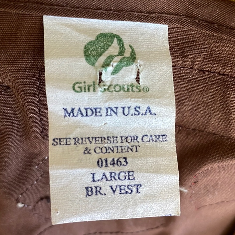 Girl Scout Brownie Vest with extra patches - Picture 4 of 4